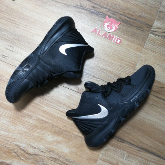 kyrie 5 black silver
