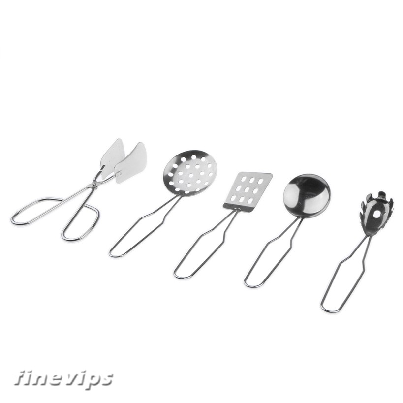 kids play cutlery