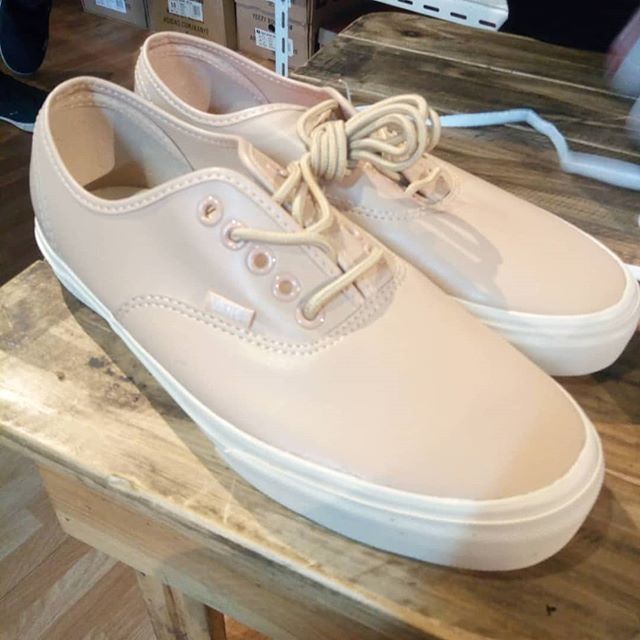 vans authentic veggie tan