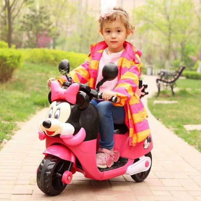 minnie mouse motor scooter