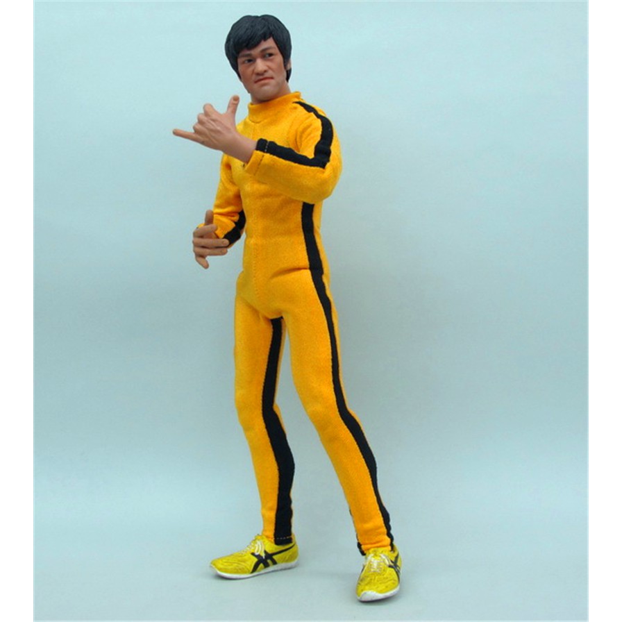 bruce lee with yellow suit