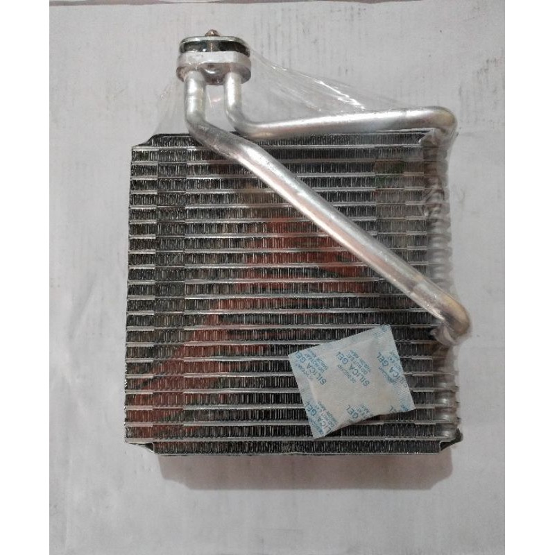 Isuzu Dmax/DMax (20032007) R12 or 134a Evaporator Laminated