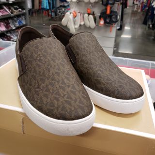 mk keaton slip on