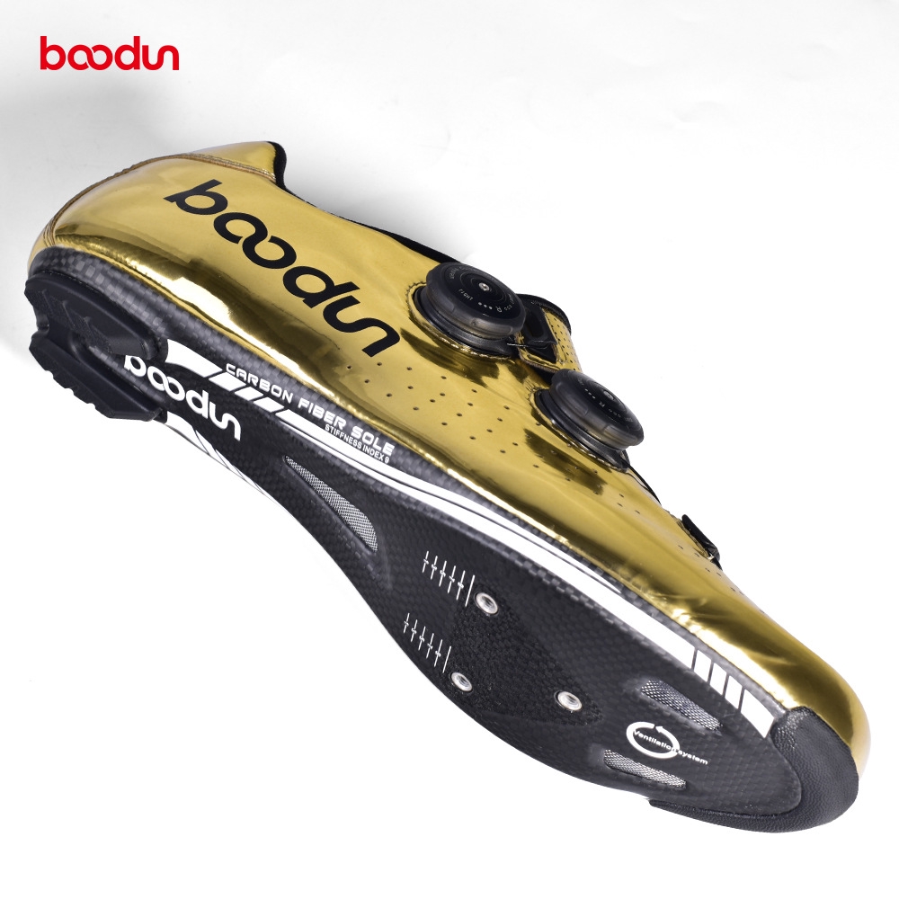 gold cycling shoes