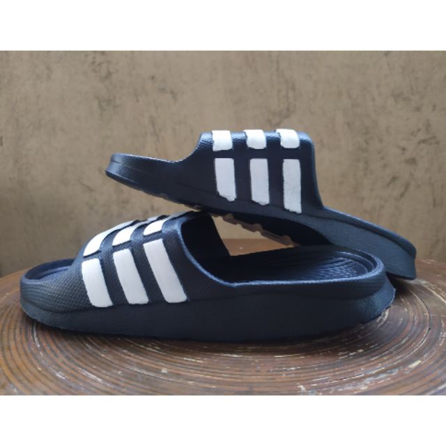 adidas slip ons slippers
