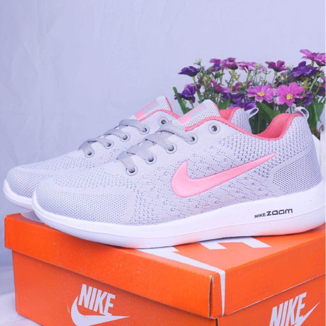 nike low cut shoes for ladies