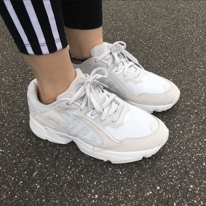 adidas pod off white