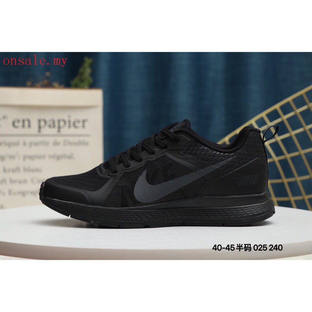 nike walking shoes black