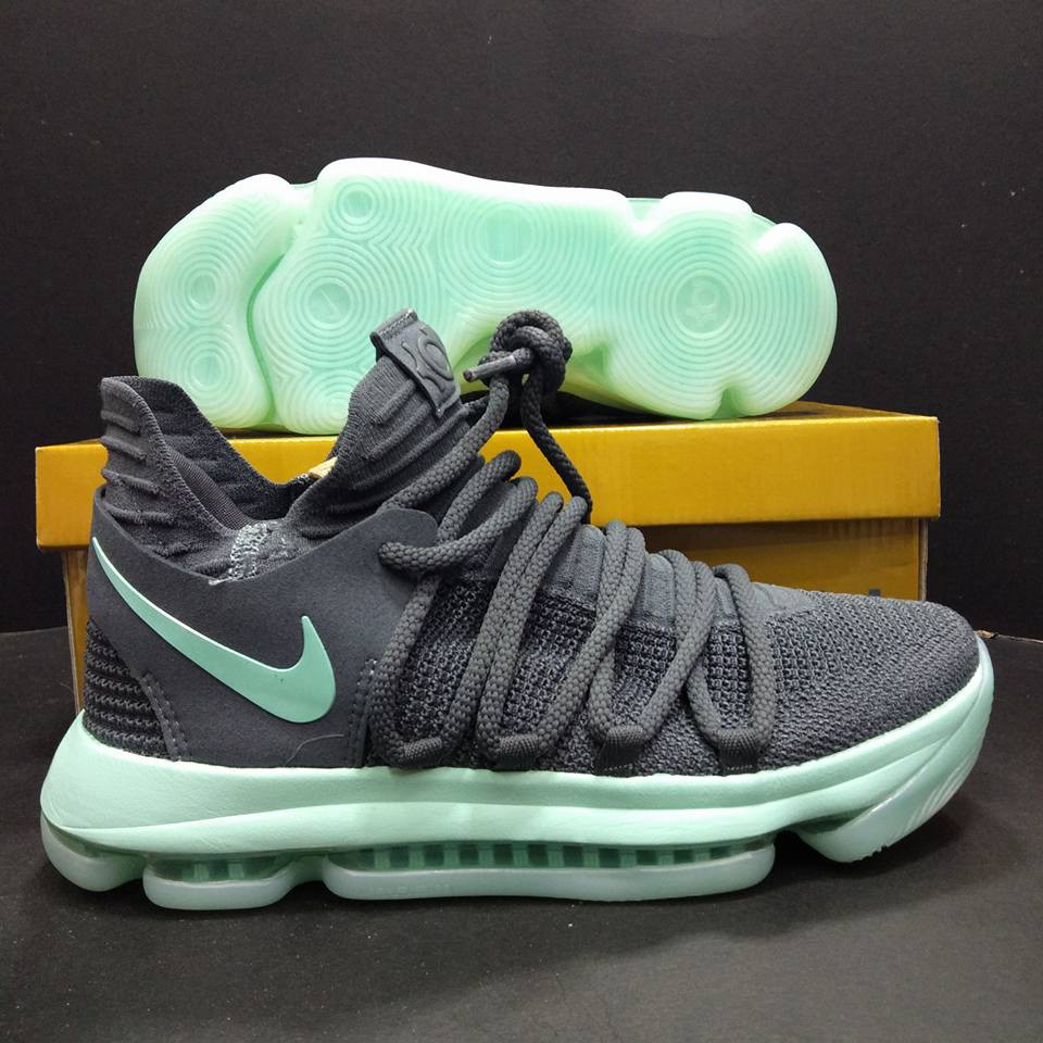 kevin durant wearing kd 10