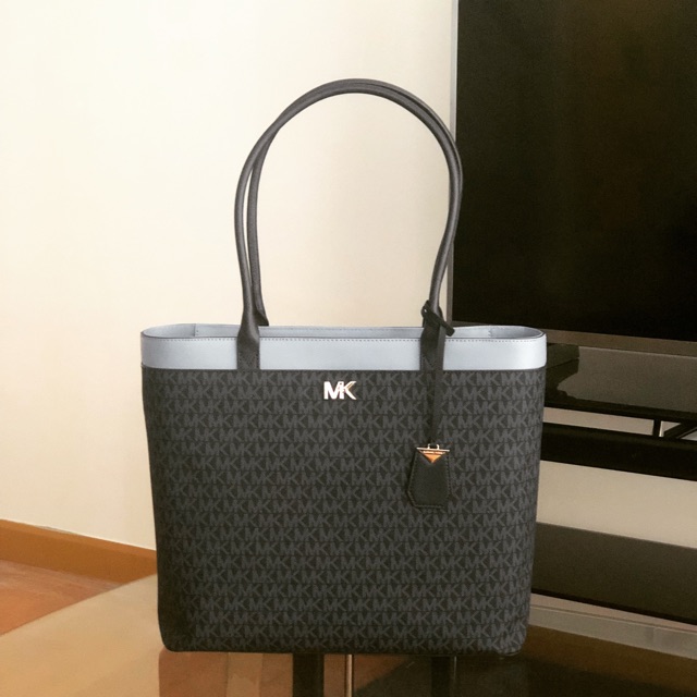 michael kors maddie large