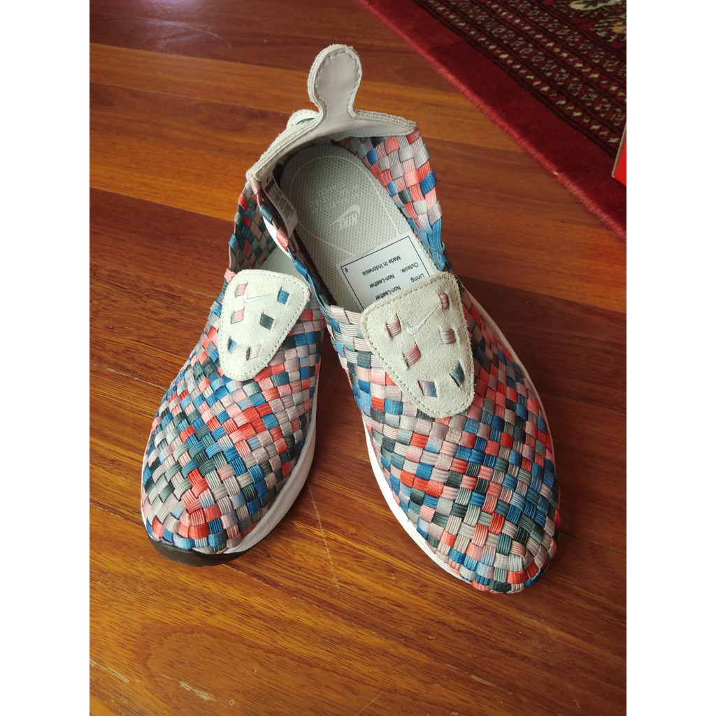 nike air woven womens