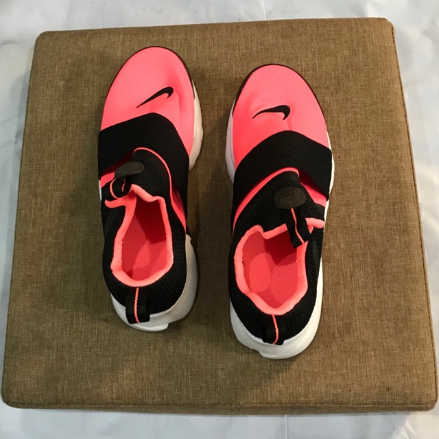 hot pink nike presto