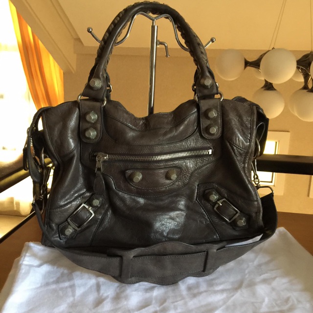 morbiditet Offentliggørelse indre Balenciaga Giant City Bag (medium size) | Shopee Philippines