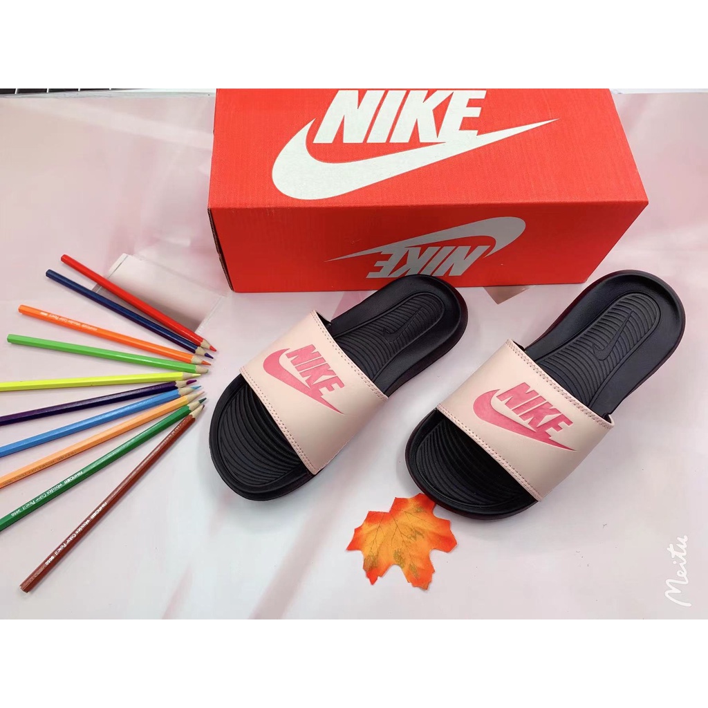 nike slippers womens price