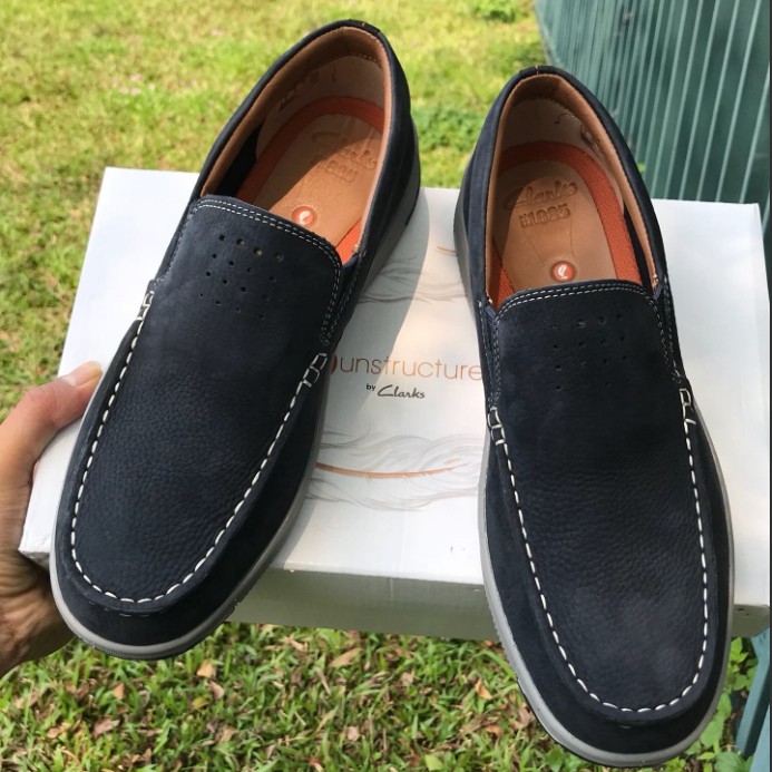 clarks ultra light shoes