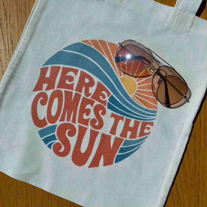 HERE COMES THE SUN (SUMMER TOTE BAGS) | Shopee Philippines