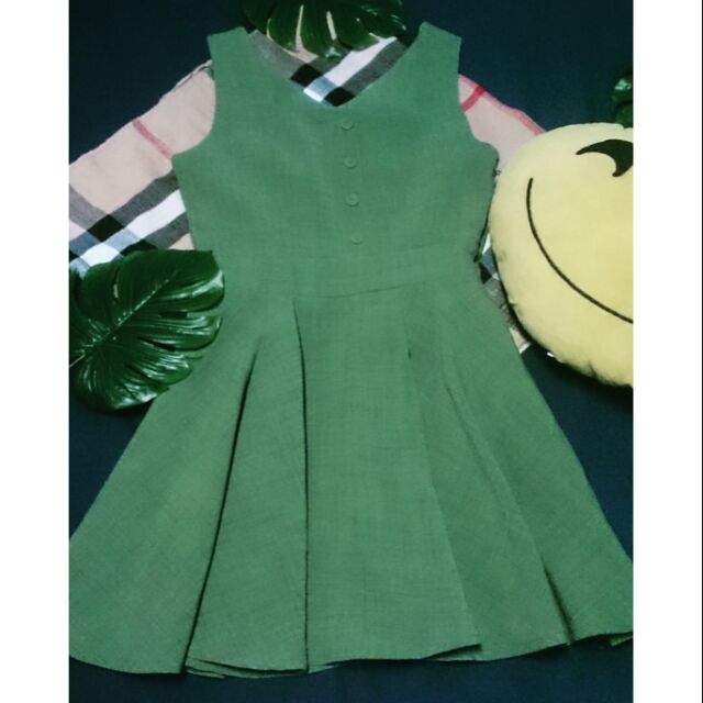 green button dress