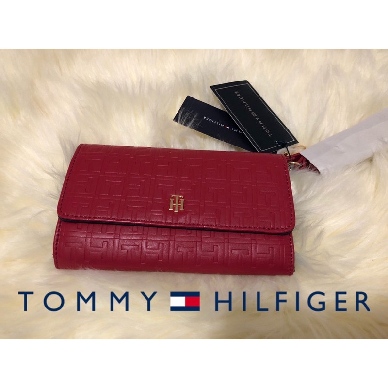 tommy hilfiger sling wallet