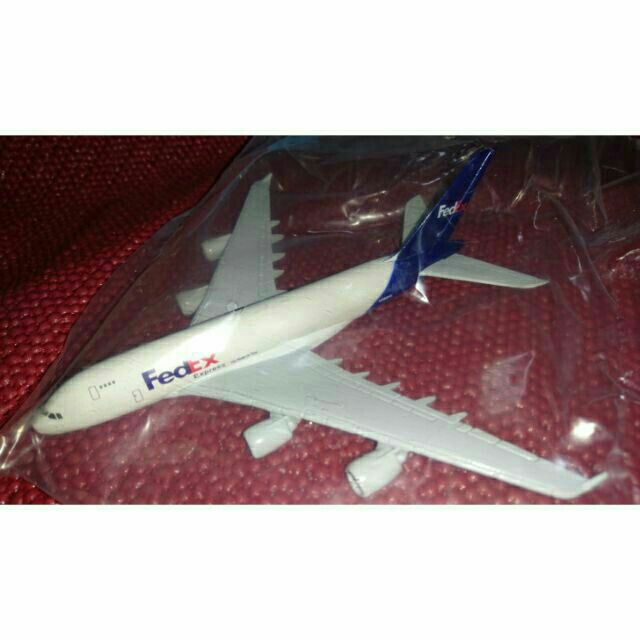 fedex toy plane