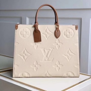 white lv tote