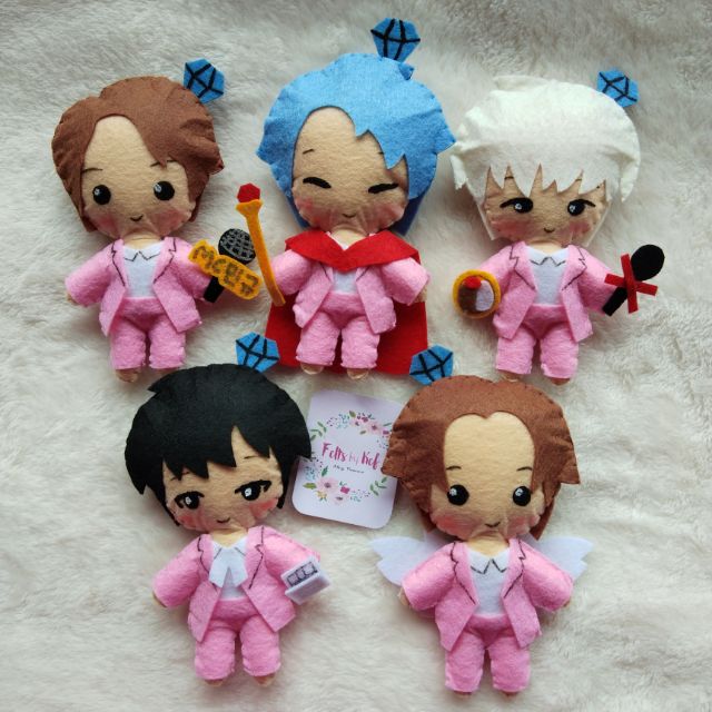 seventeen plush dolls