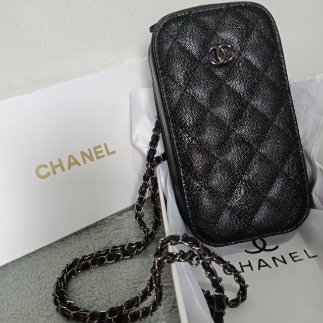 chanel quilted sling bag