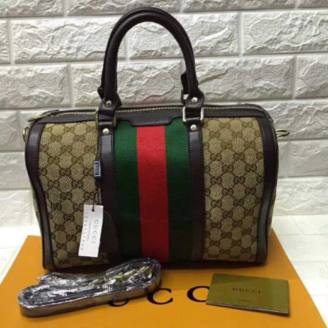 Gucci doctors bag authentic Price : p2 