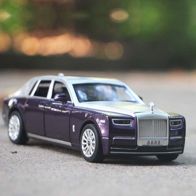 rolls royce phantom toy model