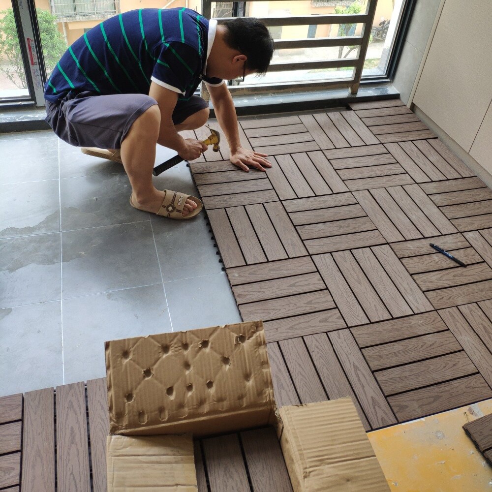 Waterproof Outdoor Solid Wood Decking Flooring Tiles Anti Skid for