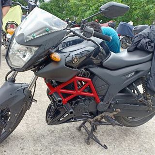 yamaha sz r engine cover price