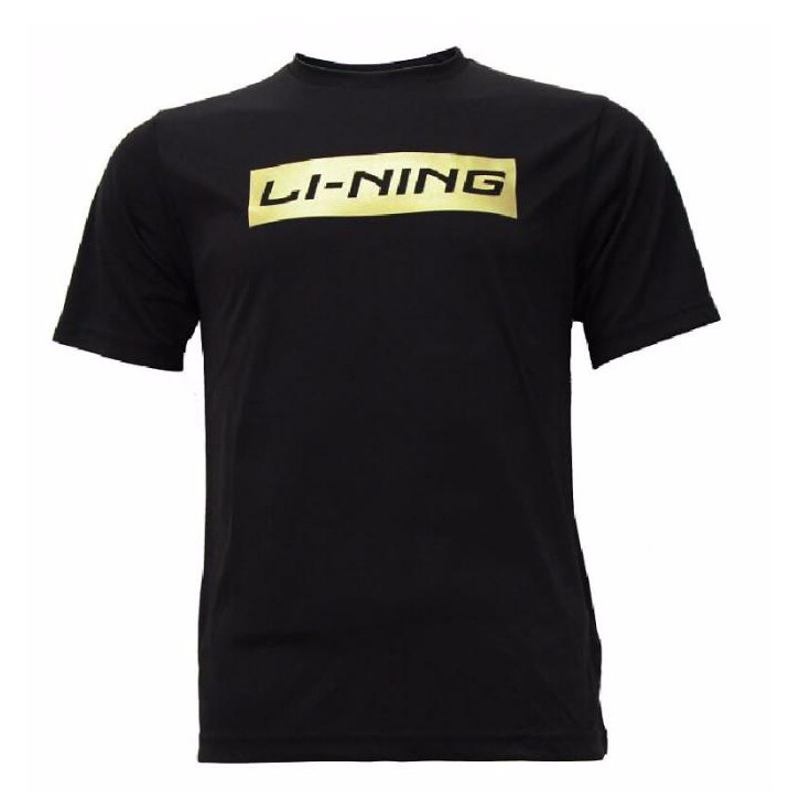 men lining t shirt