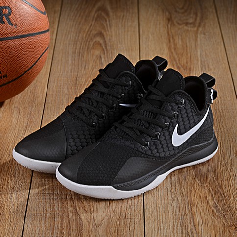 1st nike basketball shoe