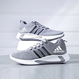 2021 breathable mesh lightweight soft sole sneakers