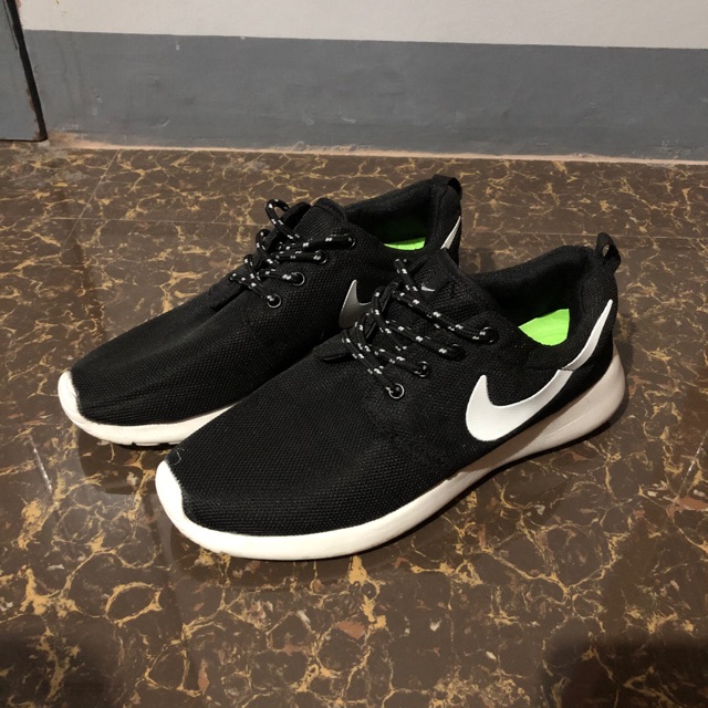 Nike Roshe Run Classic Black | Shopee Philippines