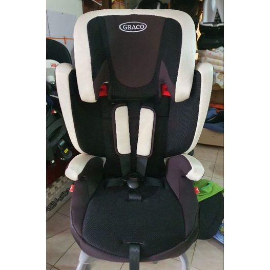 Graco car seat booster, second hand, beautiful condition. Shopee