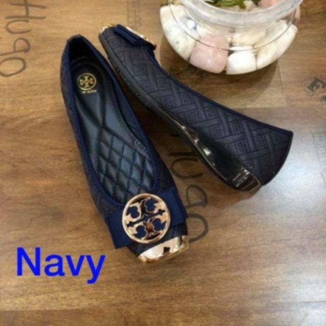 what stores sell tory burch shoes
