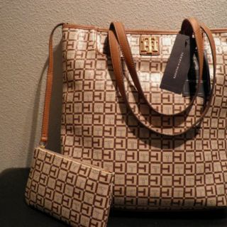 tommy hilfiger bags original price