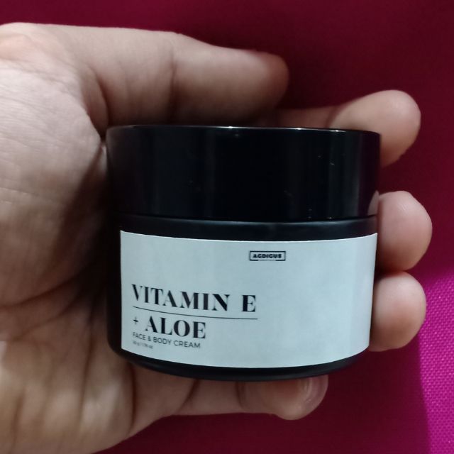 aloe vit e face cream