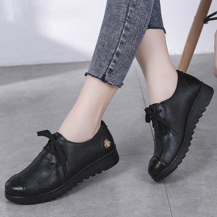 womens black flat slip on shoes
