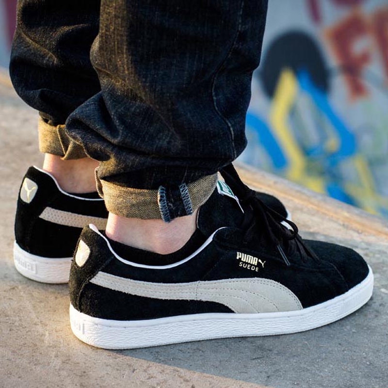 low top puma sneakers