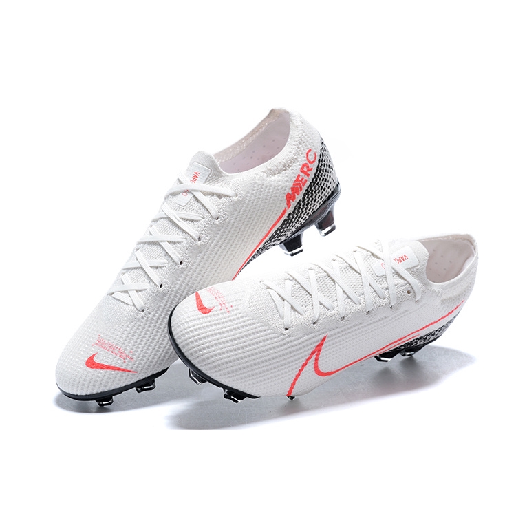 nike football spike