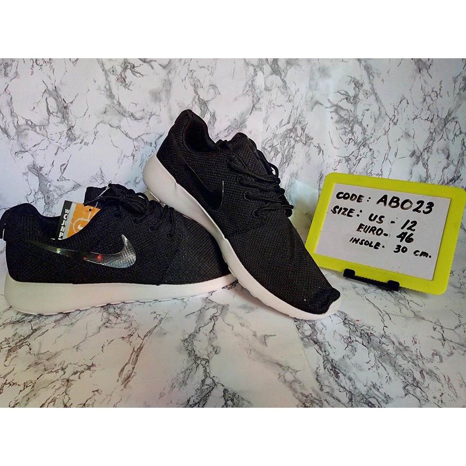 nike roshe size 12