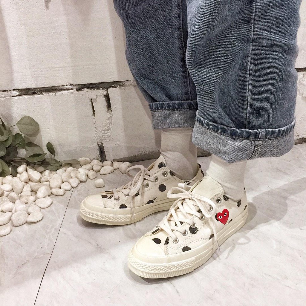 cdg converse white polka dot