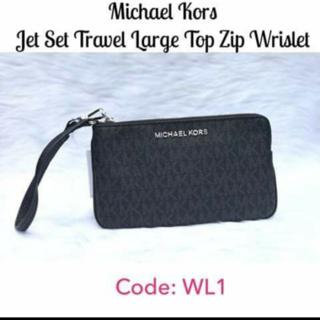 michael kors jet set wristlet black