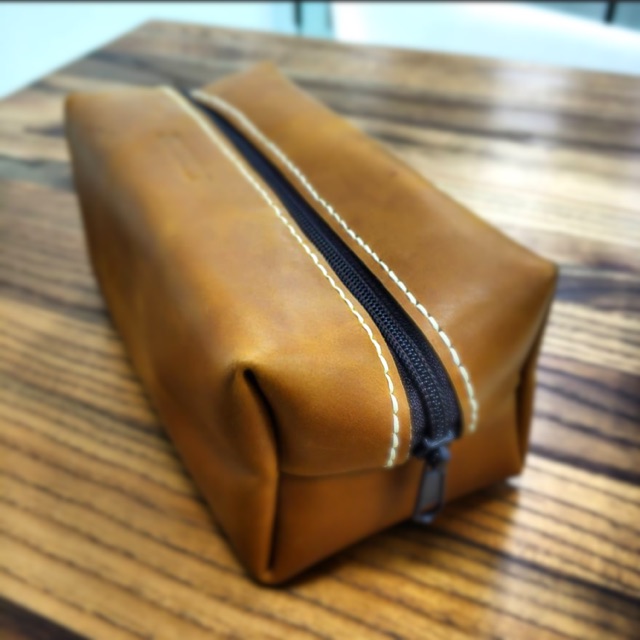 leather shaving bag