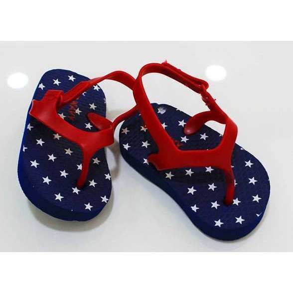 red old navy flip flops