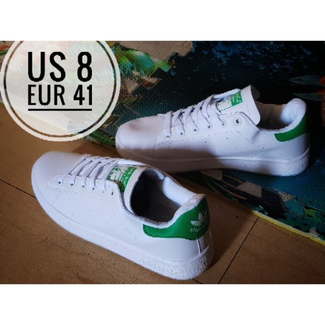 adidas pull on sneakers