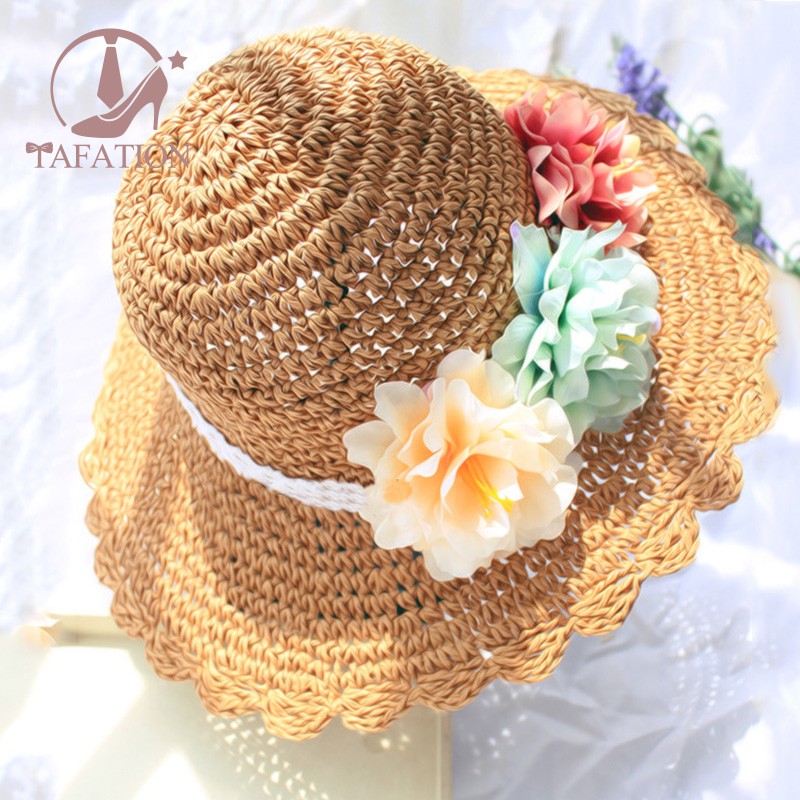 hat with flowers