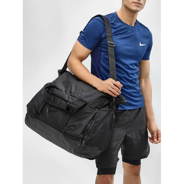 nike speed duffel