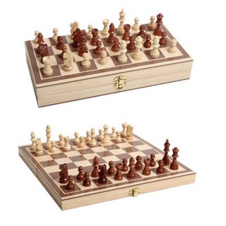 Chess board made of natural wood MMM-607
